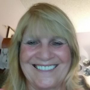 Meet your Posher, Violet